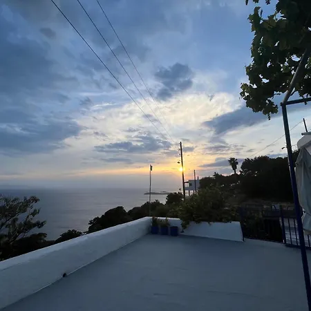 το αρχοντικό της ιωάννας ιι *